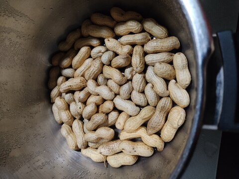 圧力鍋で☆生落花生の茹で方